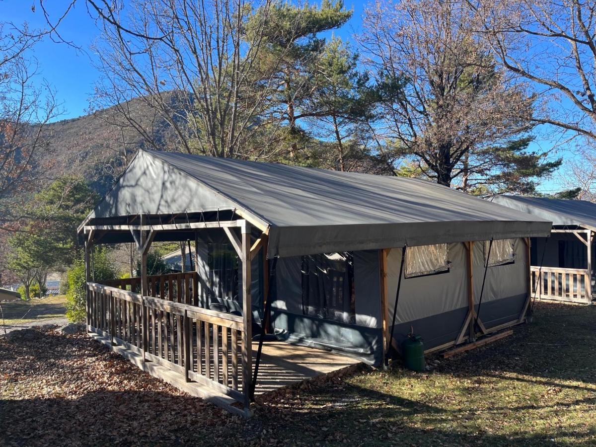 Camping Rcn Les Collines De กาสเตลลาน ภายนอก รูปภาพ
