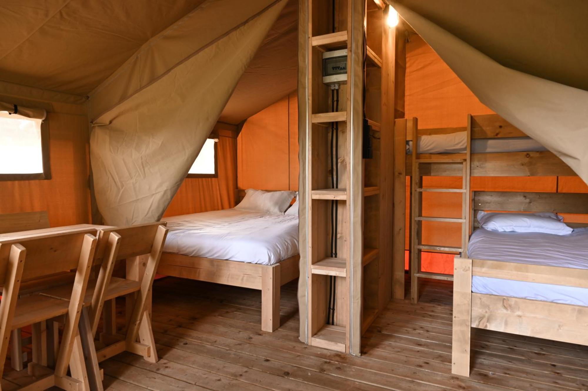 Camping Rcn Les Collines De กาสเตลลาน ห้อง รูปภาพ