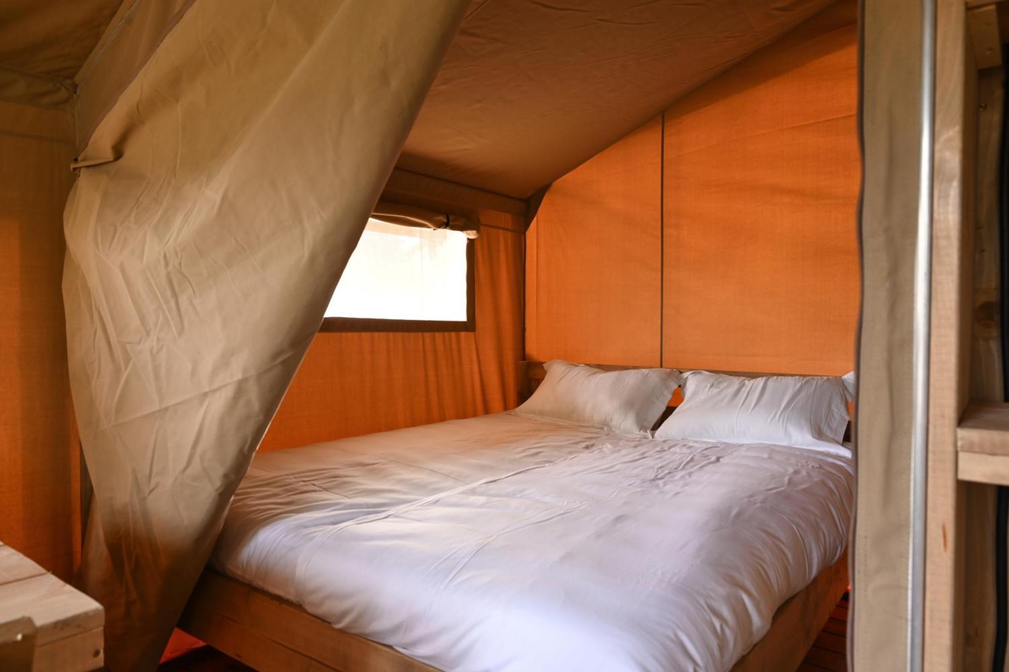 Camping Rcn Les Collines De กาสเตลลาน ห้อง รูปภาพ